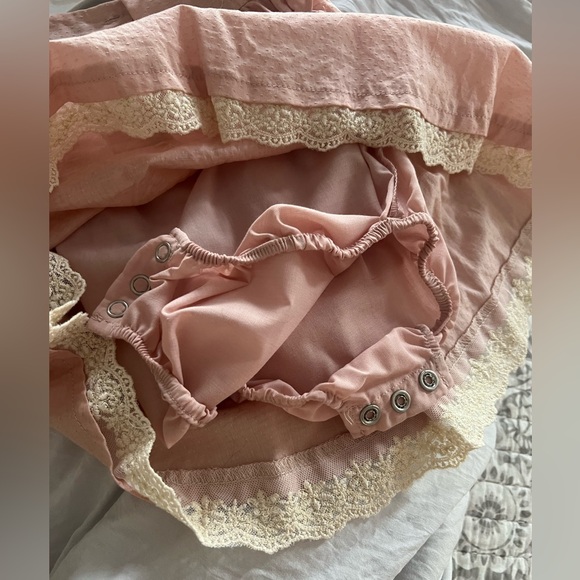 Cynthia rowley dress like new size 3 to 6M - Picture 4 of 4